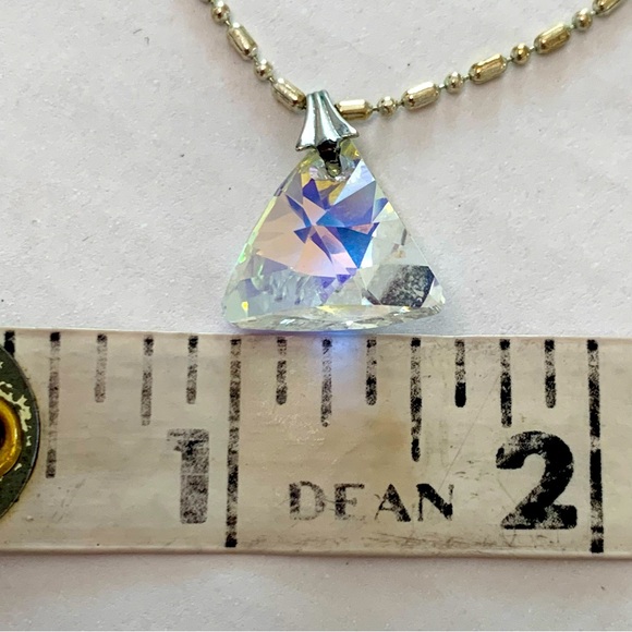 MURANO Crystal Pyramid Prism Pendant on Chain - Picture 3 of 4